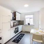 Vaz Langerfeld Für Fachkräfte Und Monteure, Tv, Wlan, Küche, Nahe 3m Und Ede Apartment