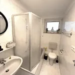 Vaz Langerfeld Für Fachkräfte Und Monteure, Tv, Wlan, Küche, Nahe 3m Und Ede Apartment Wuppertal