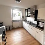 Vaz Haus Langerfeld Fuer Monteure, Tv, Wlan, Kueche, Nahe 3m Und Ede Appartement Wuppertal