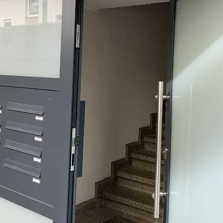Vaz Haus Langerfeld Fuer Monteure, Tv, Wlan, Kueche, Nahe 3m Und Ede * 부퍼탈