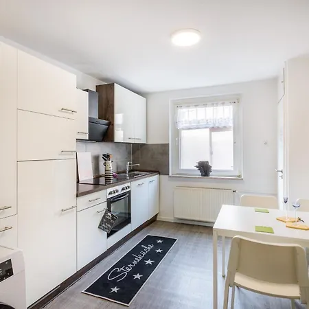 Vaz Apartments Haus Langerfeld Fuer Monteure, Tv, Wlan, Kueche, Nahe 3M Und Ede דירה