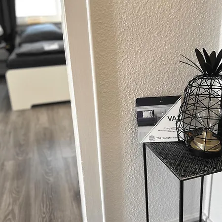 Apartment Vaz Langerfeld Fuer Fachkraefte Und Monteure, Tv, Wlan, Kueche, Nahe 3m Und Ede