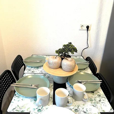 Appartement Vaz Haus Langerfeld Fuer Monteure, Tv, Wlan, Kueche, Nahe 3m Und Ede *