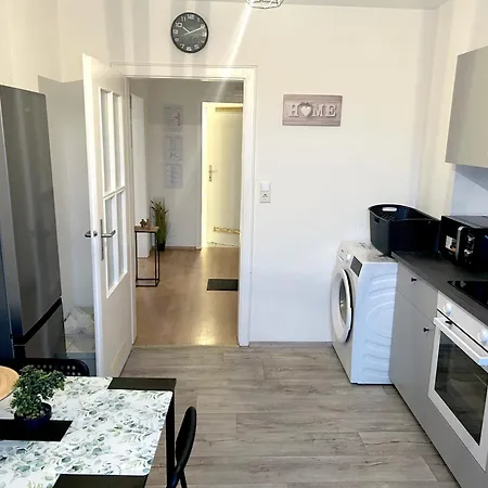 Vaz Apartments Haus Langerfeld Fuer Monteure, Tv, Wlan, Kueche, Nahe 3M Und Ede * וופרטל