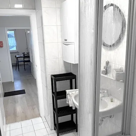 Vaz Apartments Haus Langerfeld Fuer Monteure, Tv, Wlan, Kueche, Nahe 3M Und Ede *