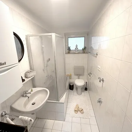 Vaz Langerfeld Für Fachkräfte Und Monteure, Tv, Wlan, Küche, Nahe 3m Und Ede Apartamento