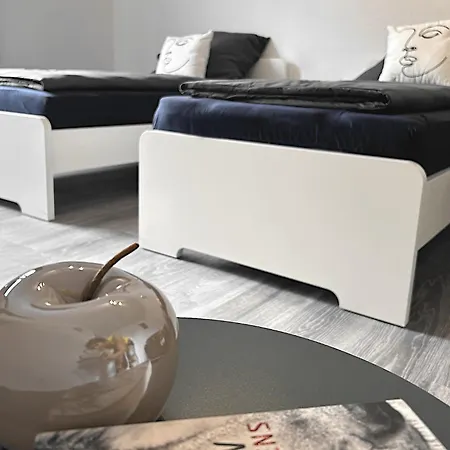 아파트 Vaz Haus Langerfeld Fuer Monteure, Tv, Wlan, Kueche, Nahe 3m Und Ede