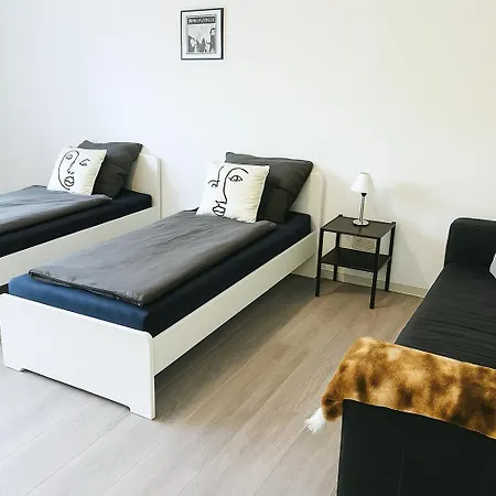 Vaz Haus Langerfeld Fuer Monteure, Tv, Wlan, Kueche, Nahe 3m Und Ede