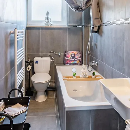 Vaz Haus Langerfeld Fuer Monteure, Tv, Wlan, Kueche, Nahe 3m Und Ede Wuppertal