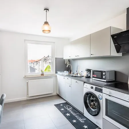 Vaz Haus Langerfeld Fuer Monteure, Tv, Wlan, Kueche, Nahe 3m Und Ede Appartamento