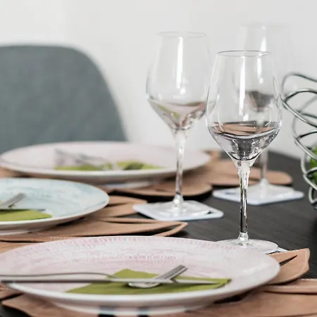 Vaz Haus Langerfeld Fuer Monteure, Tv, Wlan, Kueche, Nahe 3m Und Ede Appartamento