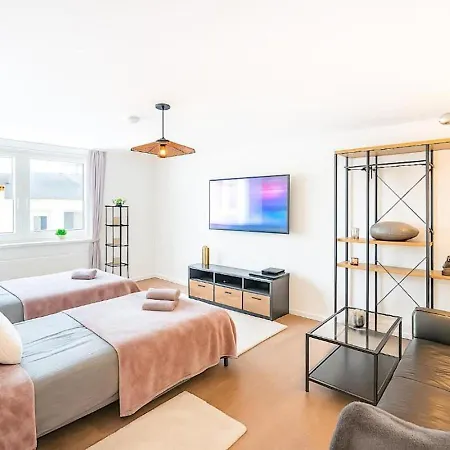 아파트 Vaz Haus Langerfeld Fuer Monteure, Tv, Wlan, Kueche, Nahe 3m Und Ede *