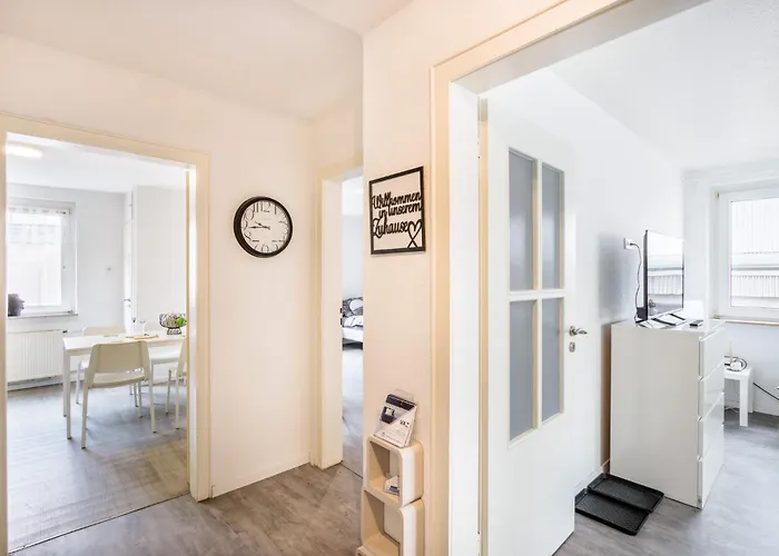 Vaz Haus Langerfeld Fuer Monteure, Tv, Wlan, Kueche, Nahe 3m Und Ede Appartamento *