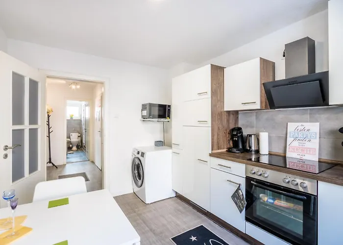 Vaz Haus Langerfeld Fuer Monteure, Tv, Wlan, Kueche, Nahe 3m Und Ede Appartement *