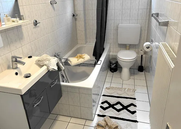 Appartement Vaz Haus Langerfeld Fuer Monteure, Tv, Wlan, Kueche, Nahe 3m Und Ede *