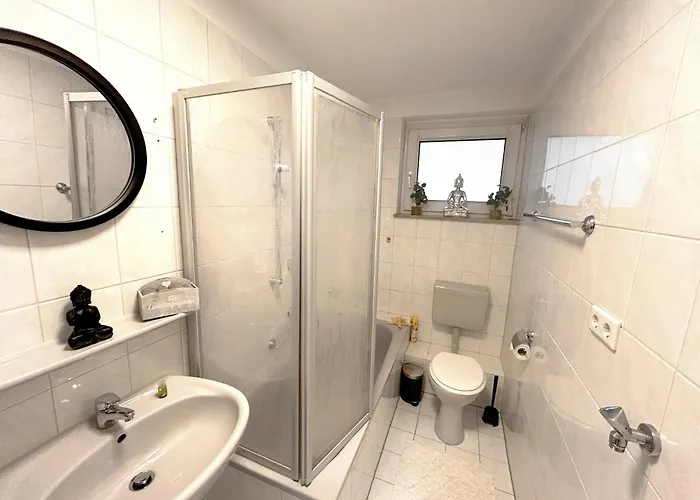 Vaz Haus Langerfeld Fuer Monteure, Tv, Wlan, Kueche, Nahe 3m Und Ede Appartement Wuppertal